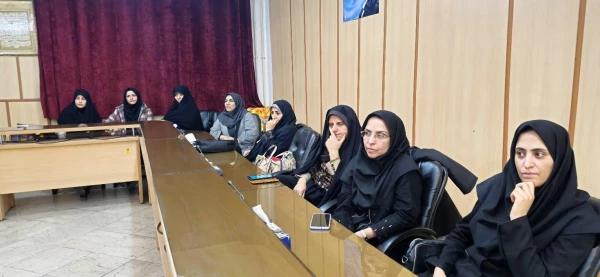      • ⌝ نشست هم اندیشی اساتید و ضیافت افطار⌞ • 7