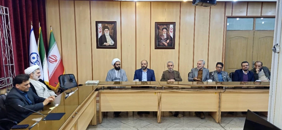      • ⌝ نشست هم اندیشی اساتید و ضیافت افطار⌞ • 8