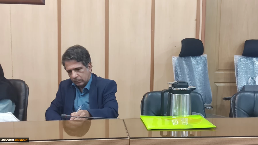 انتخابات مدیر گروه فیزیک 4