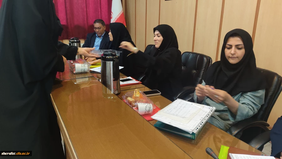 انتخابات مدیر گروه فیزیک 5