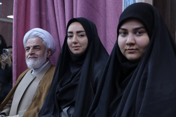 بزرگداشت
      • ⌝   شهید مطهری و روزمعلم  ⌞ • 10