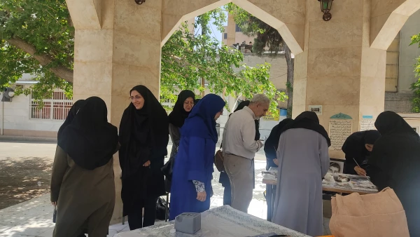 ورکشاپ نقاشی
        «سالگرد عروج شهدای خدمت » 9