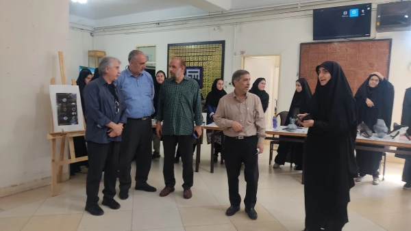 نمایشگاه 
«خلاقیت در آموزش علوم تجربی و زیست شناسی» 15