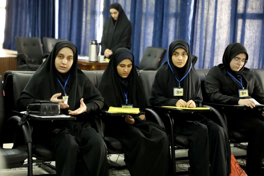 «بازدید وزیر آموزش و پرورش و رئیس دانشگاه فرهنگیان»
 5