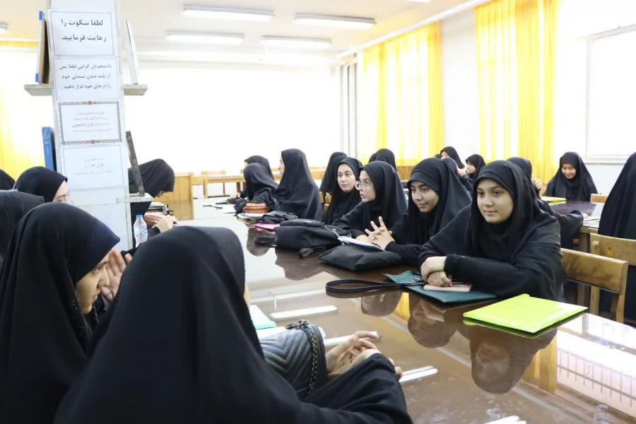 «بازدید تیم نظارت، ارزیابی و تضمین کیفیت دانشگاه فرهنگیان استان تهران »
 7