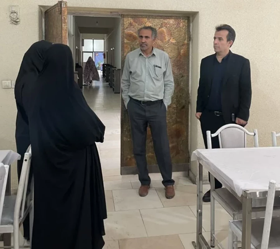 «بازدید سرزده دکتر مام قادری معاون امور دانشجویی دانشگاه فرهنگیان استان تهران از دانشکده شهید شرافت» 3