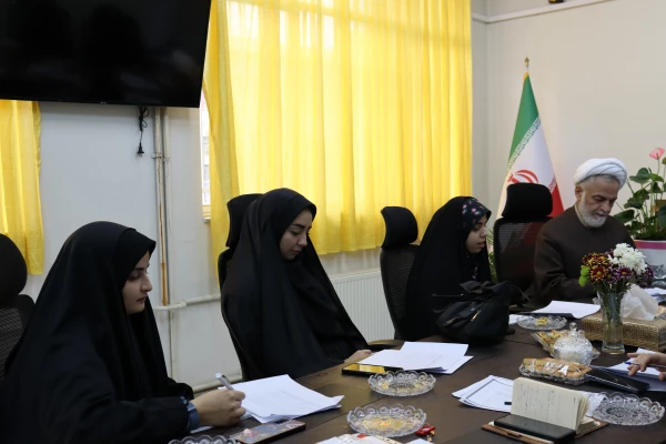 «جلسه شورای فرهنگی دانشکده شهید شرافت با محوریت گزارش تحلیلی برنامه های فرهنگی و طرح چشم انداز آذرماه» 2