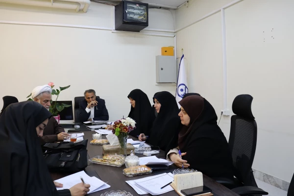 «جلسه شورای فرهنگی دانشکده شهید شرافت با محوریت گزارش تحلیلی برنامه های فرهنگی و طرح چشم انداز آذرماه» 3