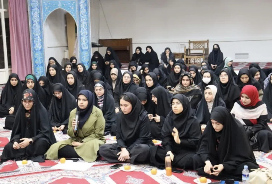  نشست صمیمی دانشجویی به  مناسبت روز دانشجو در دانشکده شهید شرافت 2