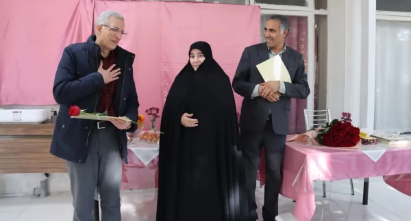 تجلیل از همکاران به مناسبت روز مرد در دانشکده شهید شرافت 4