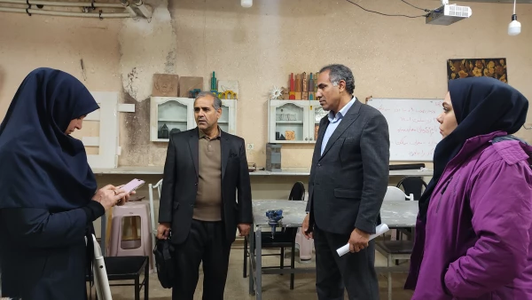 بازدید معاون پژوهشی دانشگاه فرهنگیان استان تهران از آزمایشگاه ها و کارگاه های دانشکده شهید شرافت 9