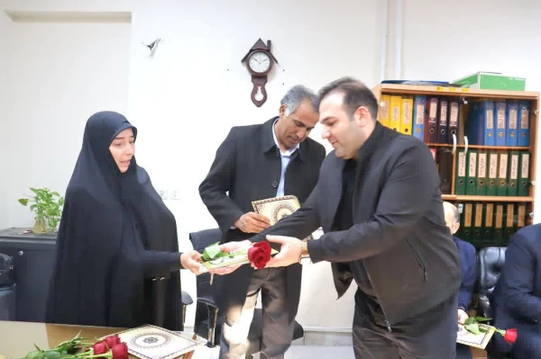 تقدیر از نیروهای حفاظت فیزیکی به پاس تلاش های شبانه روزی در دانشکده شهید شرافت 8