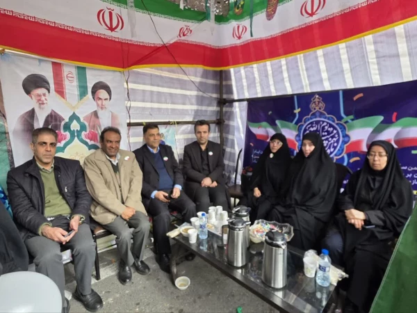 افتخاری برای دانشکده شهید شرافت
نماینده دانشگاه فرهنگیان تهران در سالگرد پیروزی انقلاب اسلامی 2