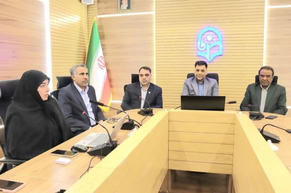 حضور سرپرست دانشکده علوم پایه در دانشکده شهید شرافت 4