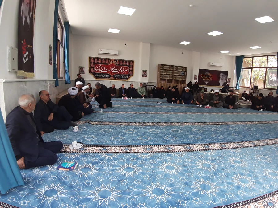 مراسم اربعین امام خامنه ای و شهدای دبستان میناب 3